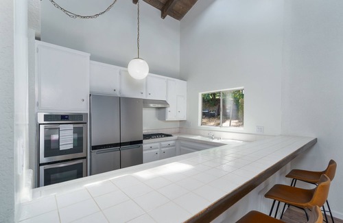 Calabasas Casa | Mid-Century Calabasas Residence