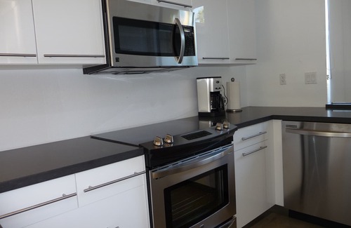 Sunrise Vista Chino Condominio | Diseño mediados de siglo con total Nueva Reno