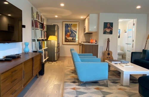 Altadena Casa | Mid Century Estate, Private Suite with Pool/Jacuzzi/Gym