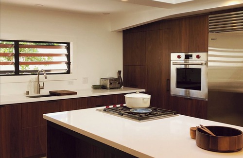 'Aina Haina Casa | Mid-Century East Honolulu Oasis a minutos de Diamond Head y Waikiki Beach