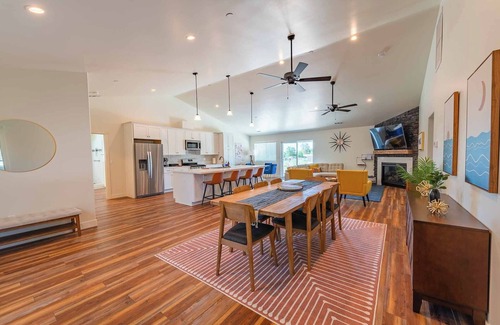 Paso Robles Casa | Mid-Century Mod Ranch in Wine Country!