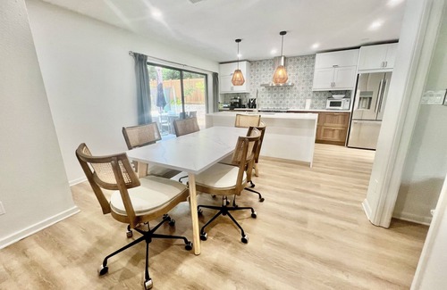 Longwood Casa | Mid Century Modern 3-bedroom house close to everything in Orlando