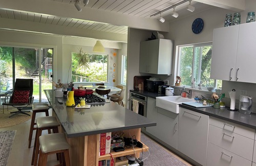 Picnic Valley Casa | Mid Century Modern 3-bedroom house with outdoor spaces and a ton of light