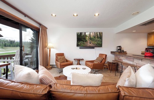 Purgatory Condominio | Mid Century Modern Condo - Deck with Great Views - Heated Pool