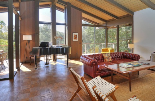 Montecito Casa | Mid Century Modern in Montecito