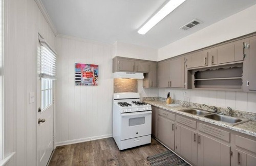 East Point Cabaña | Mid Century Modern Jewel