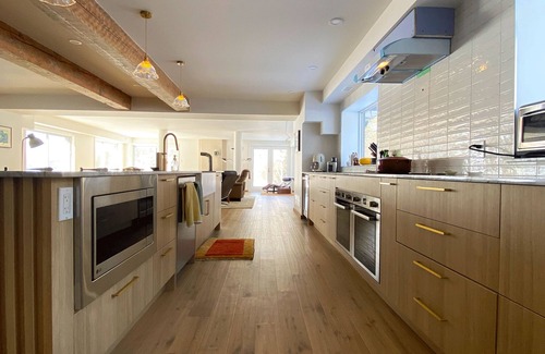 Cheneville Cabaña | Mid Century Modern Lakefront Retreat w/ Guest House and Hot Tub