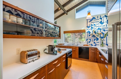 Montecito Casa | Mid-Century Modern Montecito Escape