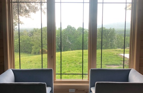 New Paltz Casa | Mid Century Modern Panoramic Mountain View House