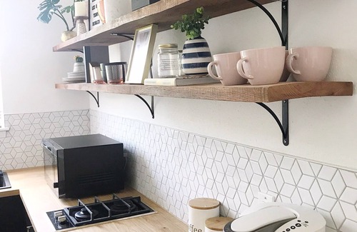 Faubourg Marigny Condominio | ¡Casita moderna de mediados de siglo - FAMOSO BARRIO FRANCÉS Y MARIGNY UBICACIÓN!