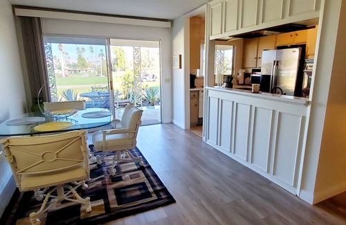 Indian Canyon Casa | Condo moderno de mediados del siglo @ Indian Canyon Golf Course South End