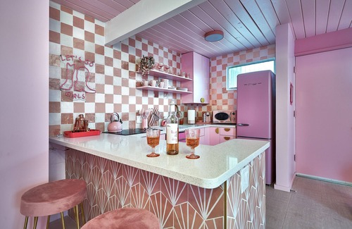 Deepwell Estates Casa | Mid Century Modern Barbie bungalow in Historic Ocotillo Lodge