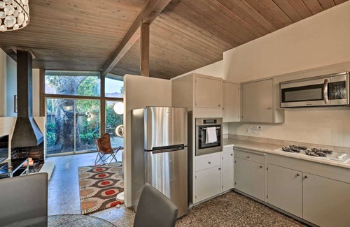 Montecito Casa | Mid-Century Steps from Miramar Beach, Private Yard in Montecito