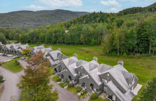 Plymouth Apartamento | Mid-Century Tenney Mountain Condo Near Hiking