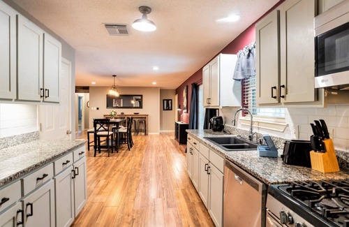 North Richland Hills Casa | Mid-Cities Oasis: Pool, Hot Tub, and Pet-Friendly