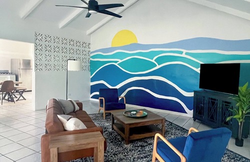 Estate Hermon Hill Casa | Mid-Island Comfort & Fun @ Hermons Hideaway