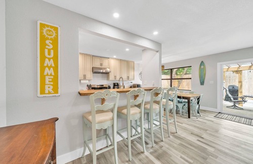 El Centro Beach Casa | Beautiful west PCB house with easy walk to beach
