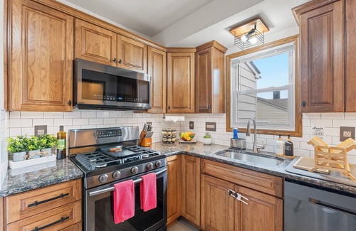Claymont Casa | Mid Term Stay in North Wilmington ~ Perfect for Families ~ Bonus Gaming Shed