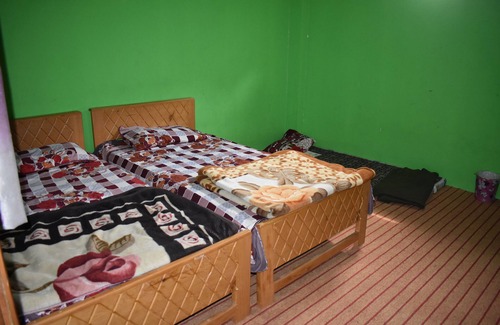 Narowal Casa | Mid Valley Guest House