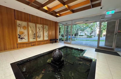 Toorak Apartamento | Midcentury 2br apartment in Toorak Close to MCG, Tennis, CBD