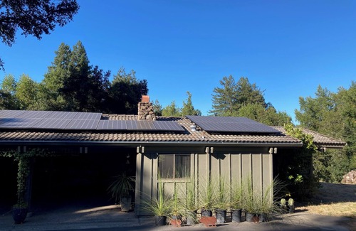 Santa Rosa Apartamento | MidCentury Mod 1-bedroom apartment in rural Santa Rosa with WiFi
