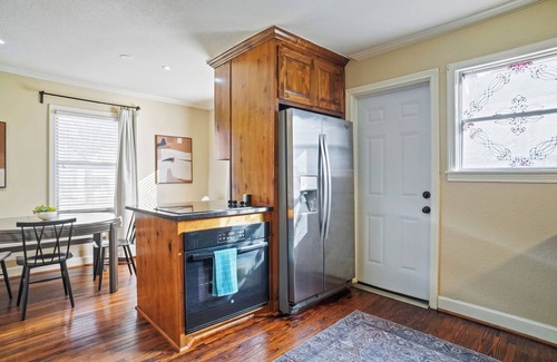 Fort Worth Casa | Midcentury Modern Home - Close to TCU/Dickies/Zoo!