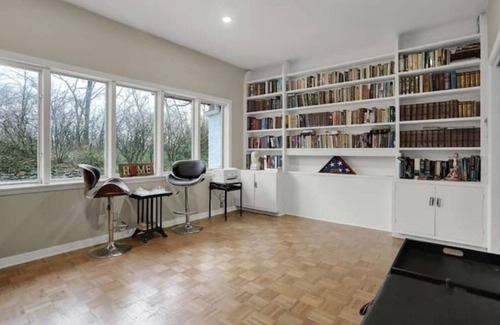 Meridian Hills Casa | MidCentury Modern Mansion