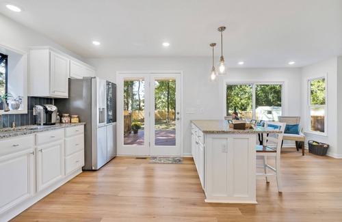 Ogden Casa | Middle Sound Hideaway- Dog Friendly, 5 Miles to Beach, 4Bd/2bBa
