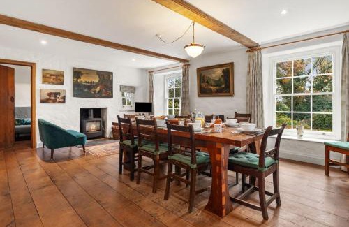 Kilgetty Casa | Middlelands - A stunning country house with beautiful gardens in rural Pembrokeshire yet close to coast