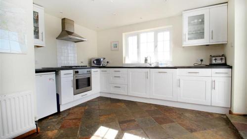 Crynant Casa | Middleton Hall Cottage