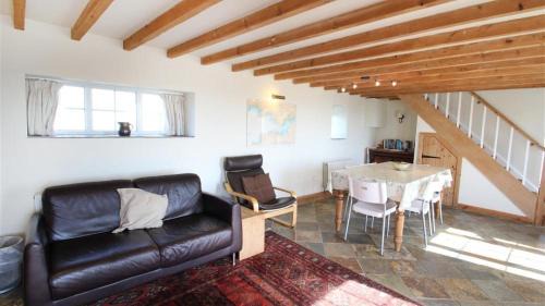 Crynant Casa | Middleton Hall Cottage