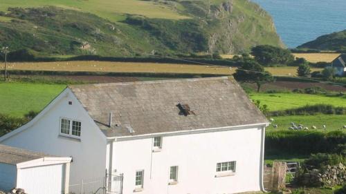 Crynant Casa | Middleton Hall Cottage