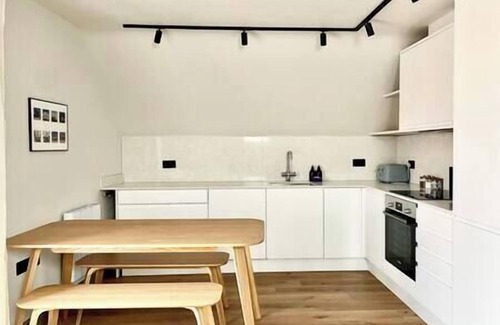 Bristol Apartamento | Midland Suites- Apartment 6