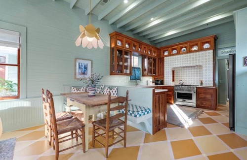 Northwest Quadrant Casa | Midnight Moon Retreat