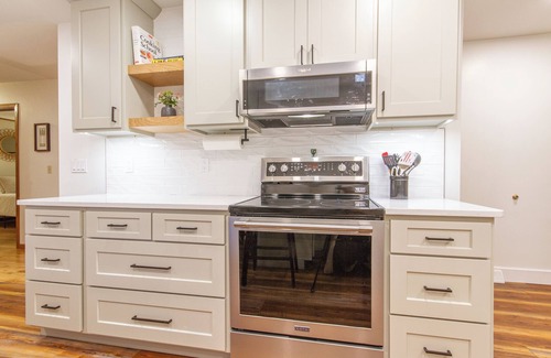 Dubuque Casa | Midtown Comfort & Convenient home - 3 bedrooms in Dubuque