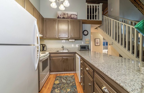 Mammoth Lakes Condominio | Midtown Condo Near Dining W/ Pool & Spa 508