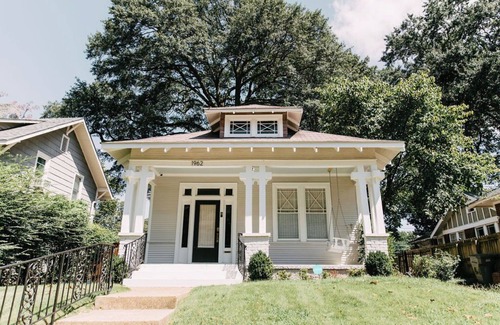Central Gardens Casa | Midtown Manor by Pettigrew Adventures