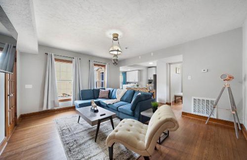 MacGregor Casa | Midtown, Med Center, Dt Home Games Patio Bbq