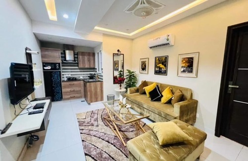 Bahria Town Hotel | Midway Residency