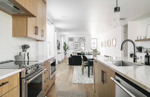 Central Oklahoma City Casa | Midwestern Lux