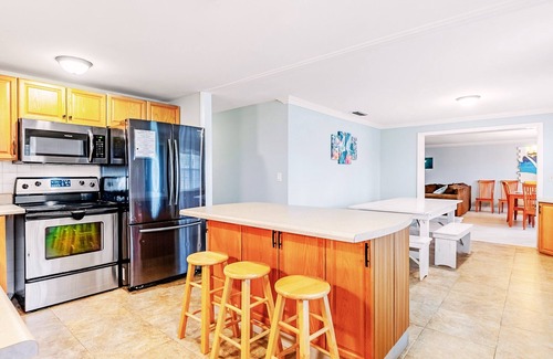 El Centro Beach Casa | ✨Mighty Paradise✨ Private Pool, Hot Tub, GameRm, Dog-Friendly, Steps to Beach❤️