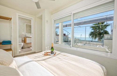 Malaga-Este Apartamento | Miguel Beach Apartment in Malaga by Solaga Holiday Homes