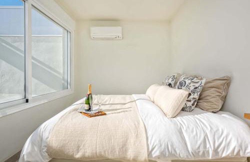 Malaga-Este Apartamento | Miguel Beach Apartment in Malaga by Solaga Holiday Homes