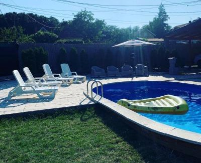Belgrade Casa | Mika’s Poolhouse