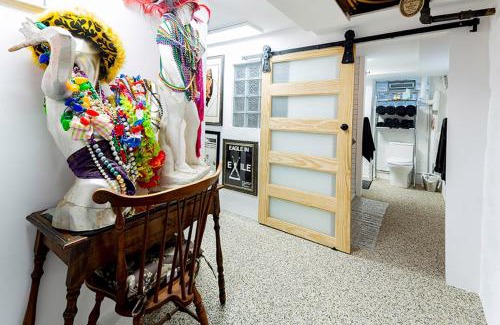 Franklin Park Casa | Mike & Allen's Place on the Park 1