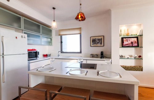 Neve Tzedek Apartamento | MIKLAT Luxury Condo & Spectacular View by FeelHome
