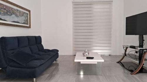 Colonos Cuzamil Apartamento | Milán