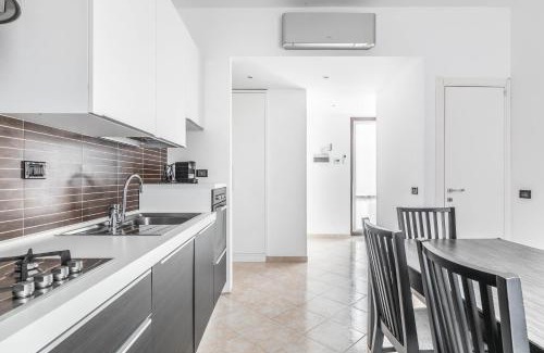 Morivione Apartamento | Milan - Bocconi e Navigli - Spacious 3BR Apartment 95 m - Free Parking