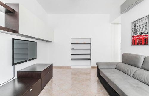 Morivione Apartamento | Milan - Bocconi e Navigli - Spacious 3BR Apartment 95 m - Free Parking