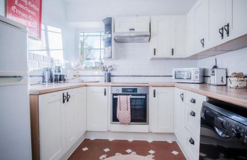 Port-Eynon Casa | Milan Cottage - 2 Bedroom Cottage - Port Eynon
